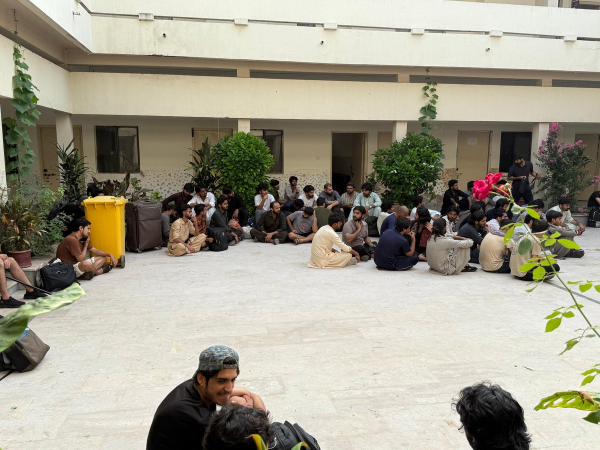 thepakistan2021's tweet photo. 🛑 Tragic scenes unfolded at Quaid-e-Azam University where students were physically handicapped by unidentified individuals — shockingly, in the presence of police personnel.
@QAU_Official #qauundersiege #saveqau #SUI #Islamabad #LoveIsland #Australia 
https://t.co/yyctCZl7Zj