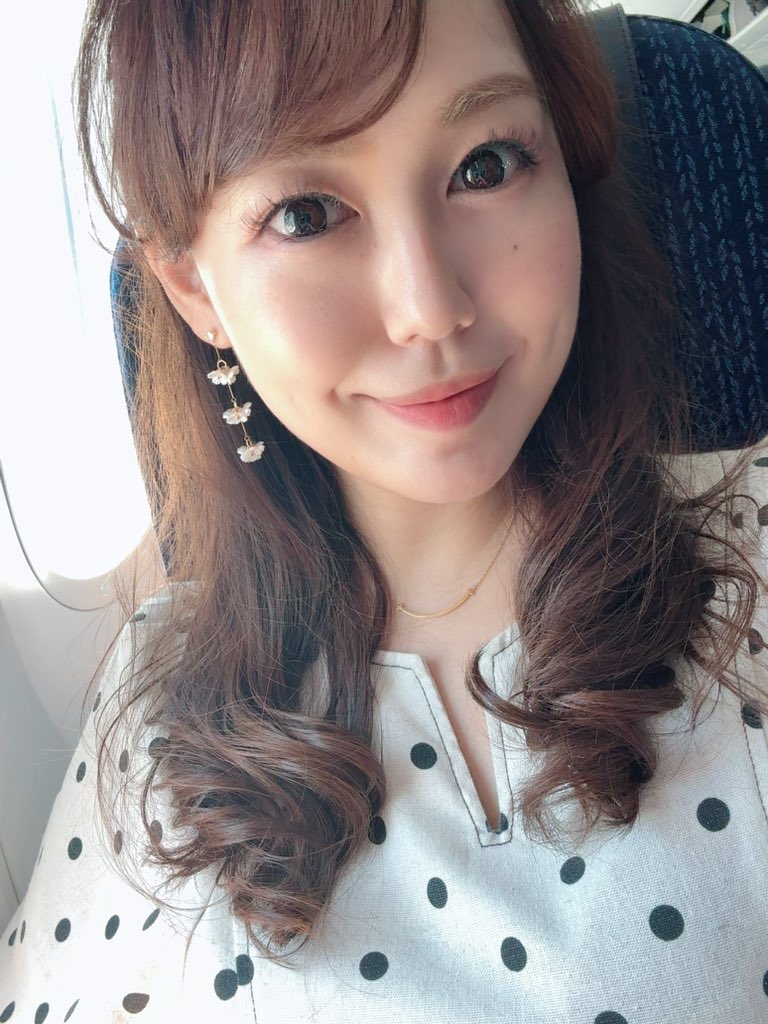 ✈️nach Fukuoka✈️
7月31日公演の九州交響楽団定期演奏会ブルックナー「テ・デウム」に向けて福岡に向かっています🛫
飛行機に乗るのは年末の九響さん第九＆リサイタルぶり！あっという間すぎる🫢
九響の皆さま、九響合唱団の皆さま、よろしくお願いいたします🙇‍♀️🎶