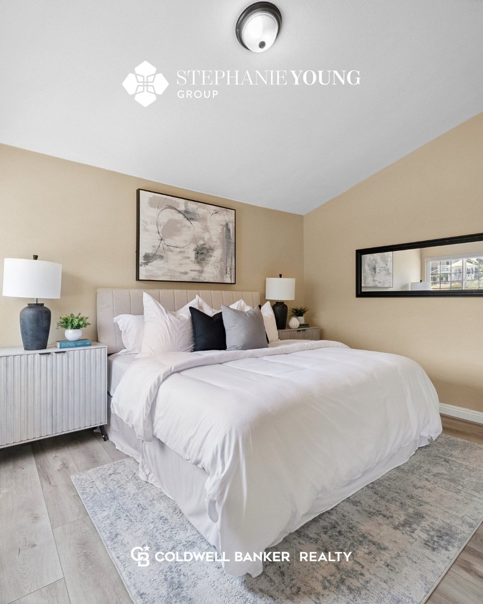 the_stephyoung's tweet photo. ✨ Highlights You’ll Love:
🌄 270° panoramic views of city lights, hills, and snow-capped mountains
🌿 Private, cul-de-sac location atop one of Rowland Heights’ most desirable streets
🍽️ Gourmet kitchen with granite countertops, stainless steel appliances &amp; custom cabinetry https://t.co/W5NnMqgNYf