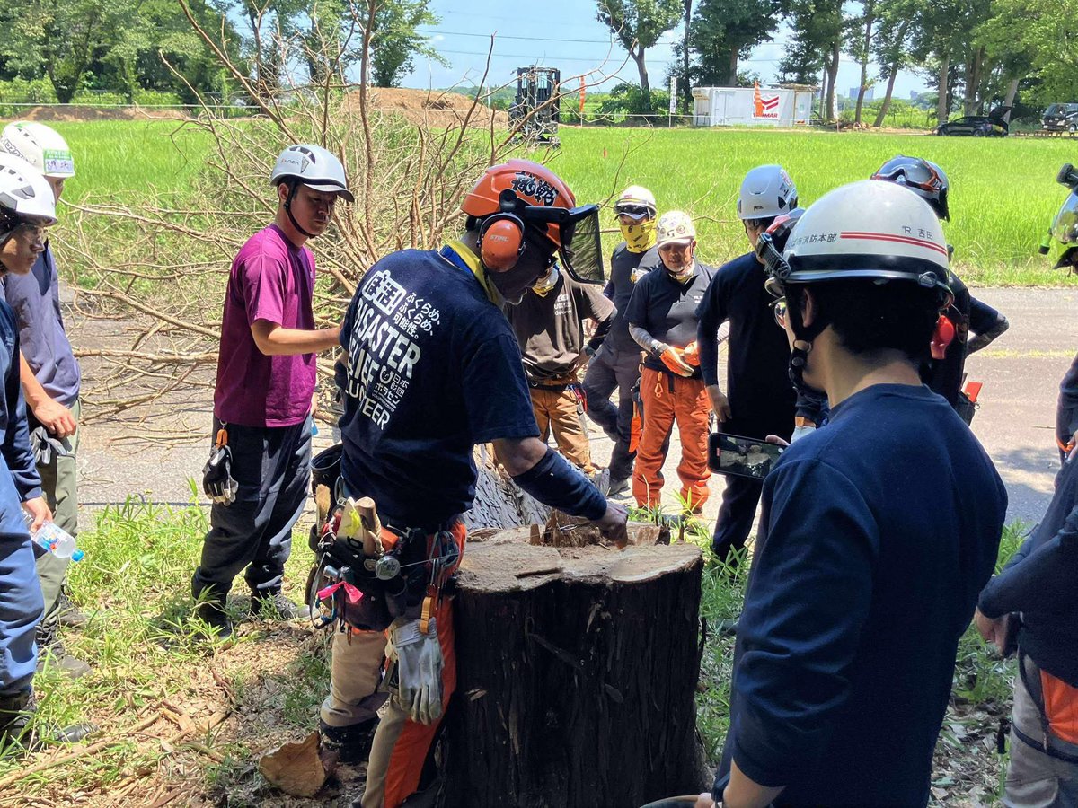 DGR_119's tweet photo. 7/24(木)災害重機研修会
7/25(金)災害倒木処理研修会

【主催】
ぼ活・つくばVTC

【参加者】
全国消防有志

【INSTRUCTOR/SUPPORTER】
DRT JAPAN
RESCUE ASSIST
JFE 韋駄天
DGR.119 　etc...

#消防士 #消防 #救助 #ボランティア #災害ボランティア #災害支援  #dgr119 #dgr_119 #震災対応 https://t.co/LheJkMuArx