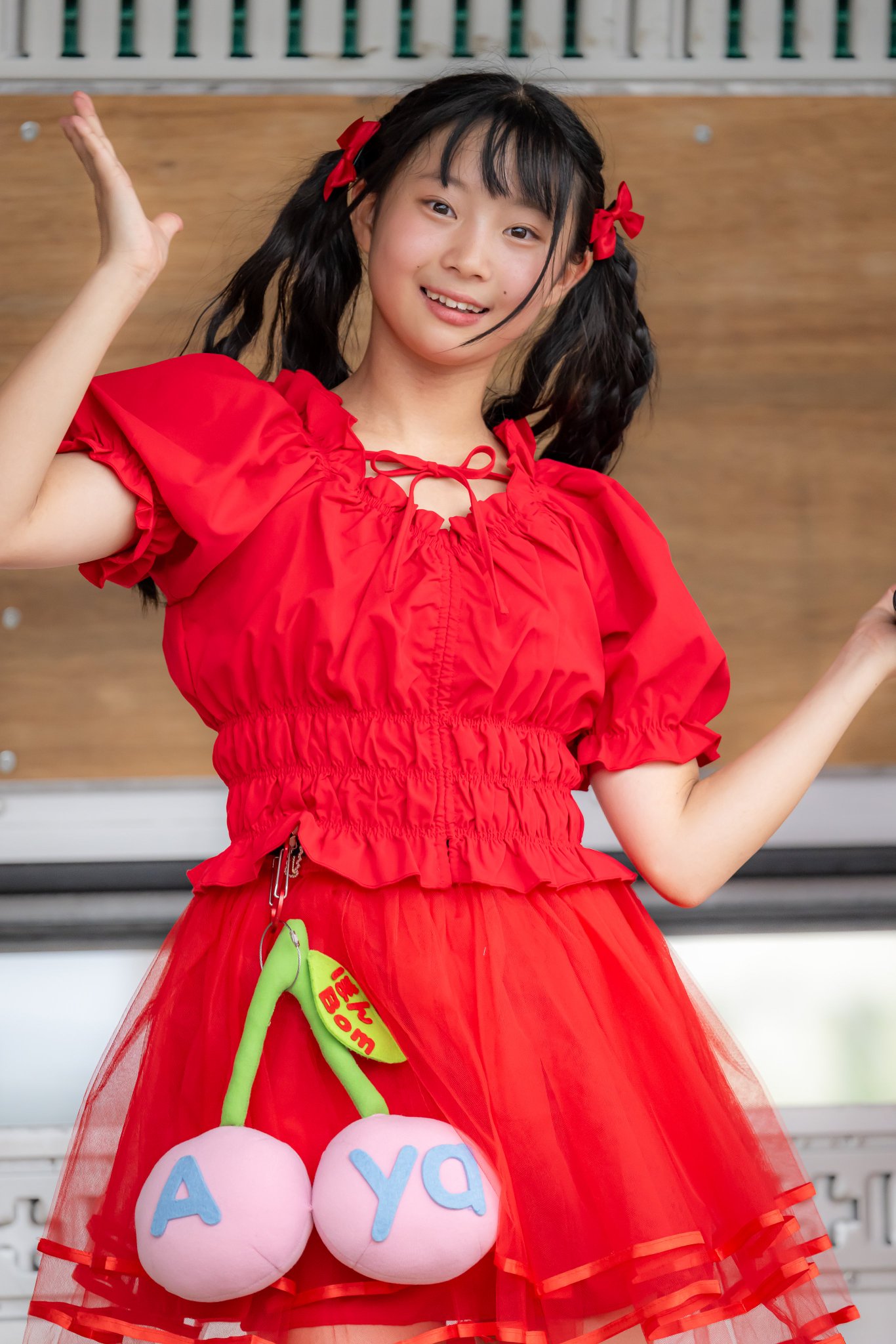 大型　シャガール　花束とかごの中のさくらんぼ 人気作品】シャガール 「花束とかごの中のさくらんぼ」 額縁付き