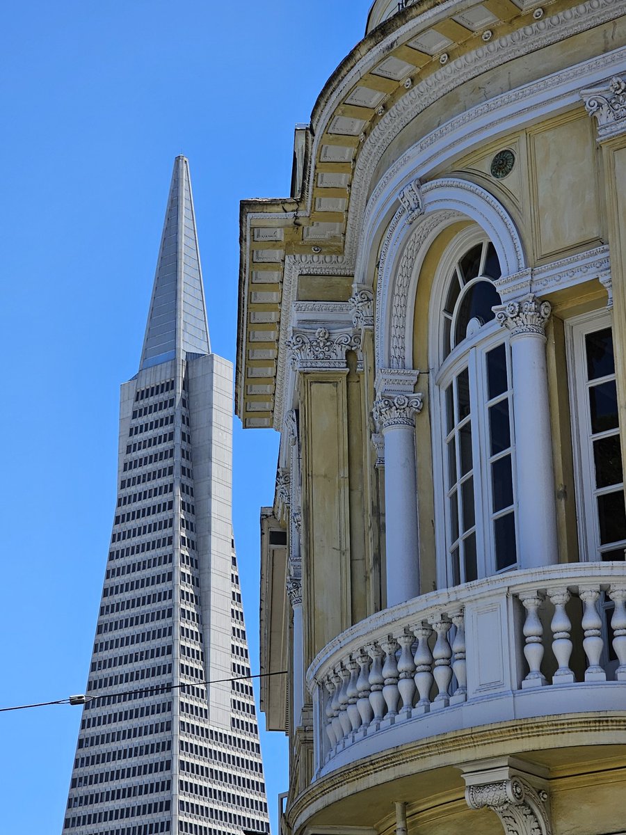 LawrenceOP's tweet image. San Francisco: I walked 20,000 steps today, from St Dominic’s Priory church to North Beach and back, and I enjoyed (as I often do) the range of architecture one finds in the older cities of the USA.