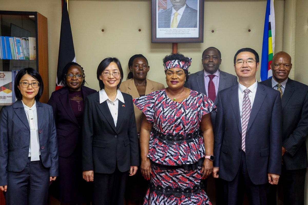Strengthening Bilateral Relations: Courtesy Call by Chinese Ambassador to PS Public Service

Earlier on Monday, the Principal Secretary, State Department for Public Service and Human Capital Development, Dr. Jane Kere Imbunya, hosted the Chinese Ambassador to Kenya, Ms. Guo
