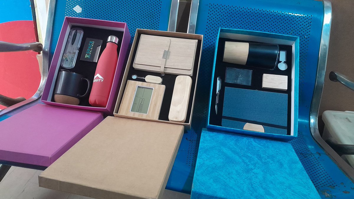 WorkmateLtd's tweet image. 🌟 Planning a corporate event? Our branded uniforms and promo items set the tone. Get yours at @WorkmateLtd! 📲 +256775115079 #EventBranding