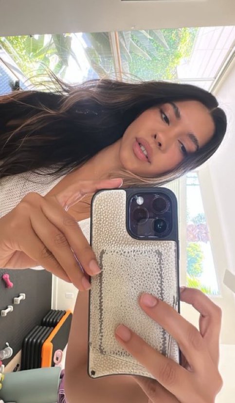 chentorresbones's tweet image. lisseth is so freaking stunning 🥰