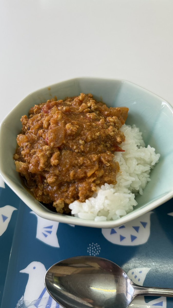 red_elmon's tweet photo. 今日の昼ごはん🍛
キーマカレー

#昼ごはん #キーマカレー #カレー #マービカレー #野菜 
#maavi #curry #美味しい #生野区 #生野区カレー 
#新今里 #場所非公開 #カレー好きの人と繋がりたい https://t.co/XykJBRcZyy
