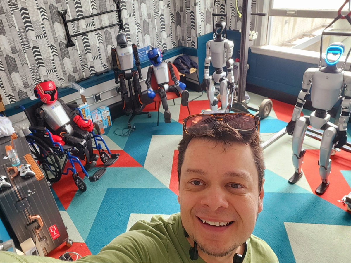 had a meeting with Skynet, it's focused on folding laundry and making paperclips, huumans have nothing to worry about, it said so.
(at least until VLAs can do long horizon tasks)

#ai #robotics #robots #humanoids #aisafety #skynet