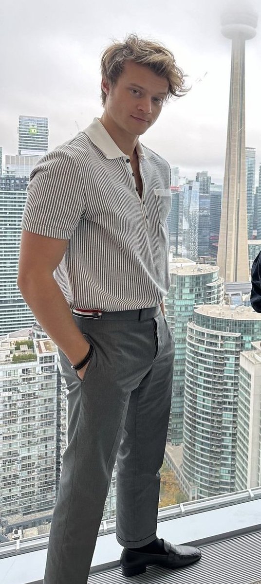 quicckytwin's tweet image. Feels handsome borrowing his uncle&apos;s clothes.