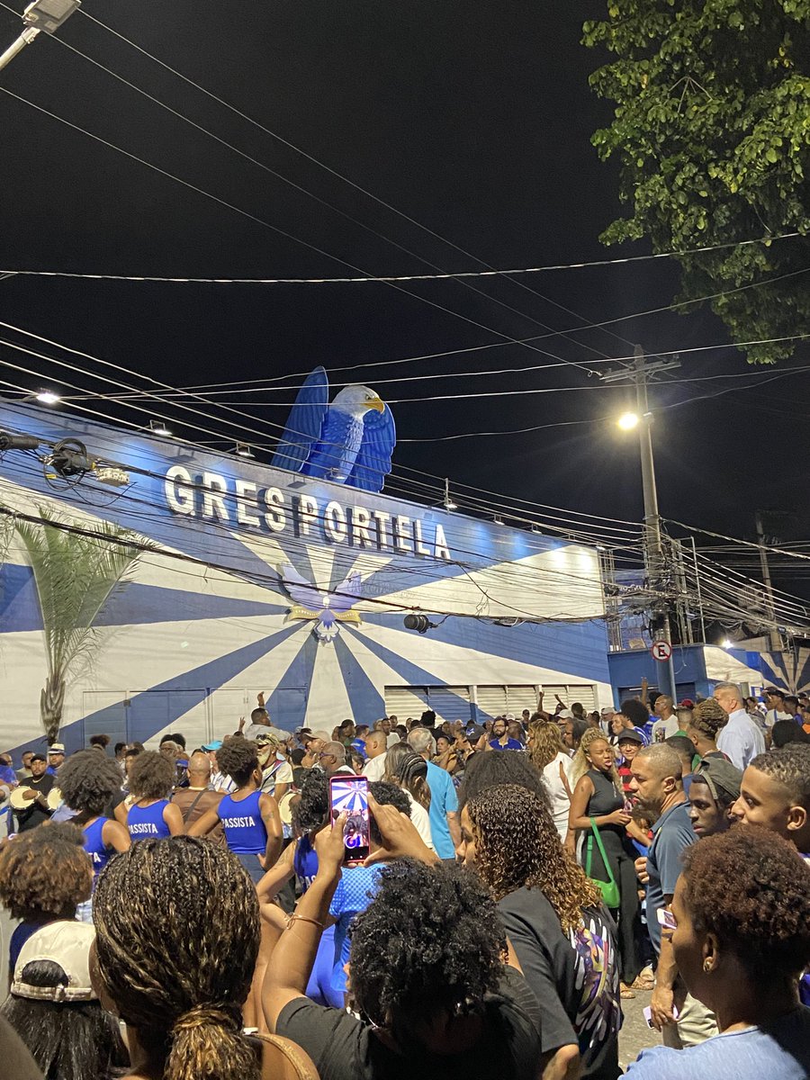 Presente no ensaio de Bateria da Maior escola do carnaval carioca <a href="/PortelaNoAr/">G.R.E.S. PORTELA 👑</a>