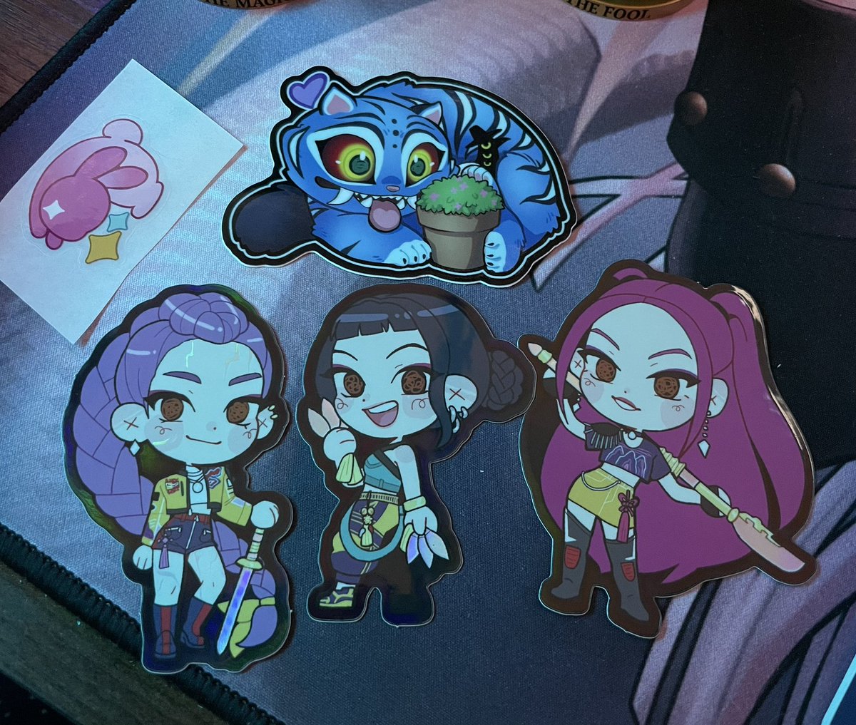 AngoraZailia's tweet image. Got my KPDH stickers in the mail from @BunChata and @starpyrate 🥰🫶
Officially the first merch I actually own of the movie LOL