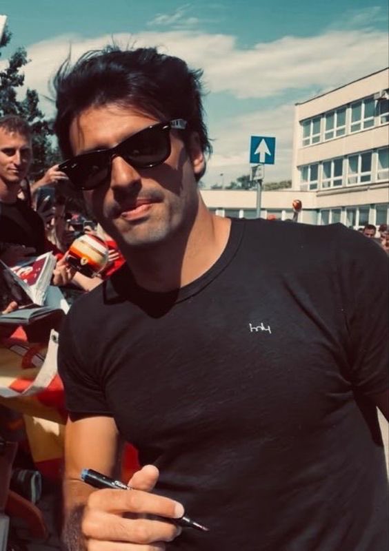 LN4JOLLY's tweet image. The two best things we’ve ever gotten out of Hungary