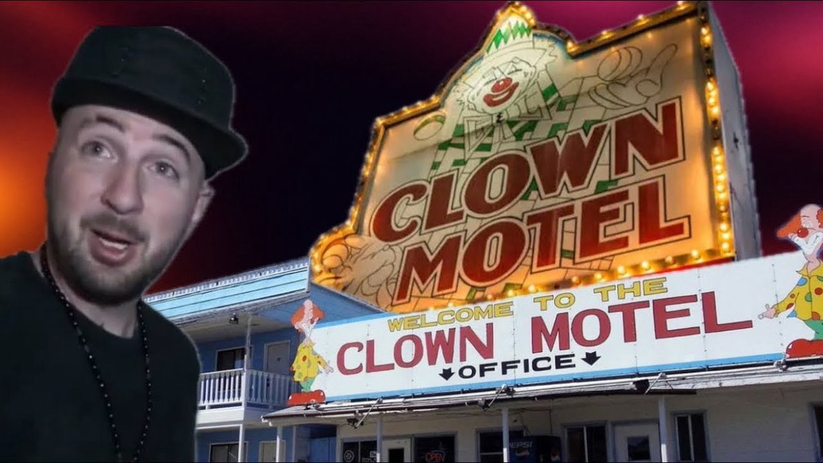 ParanormalTylr's tweet photo. I made contact with a GHOST at the world famous HAUNTED Clown Motel ๐ฑ โ> https://t.co/VMiWxeNS5C
https://t.co/Z5IsYMal6f
#paranormaltyler #paramaniac #paramaniacfamily #paranormal #paranormallockdown #paranormalstate #paranormalactiviy #paranormalinvestigation #ghost #ghosthunt #ghosthunting #ghosthunters #ghostadventures #haunted #occult #hauntedplaces #haunting #demonic #clownmotel #tonopah #clown #scary #horror #creepy #projectfear #viral #viralreels #fyp #fypage #foryoupage