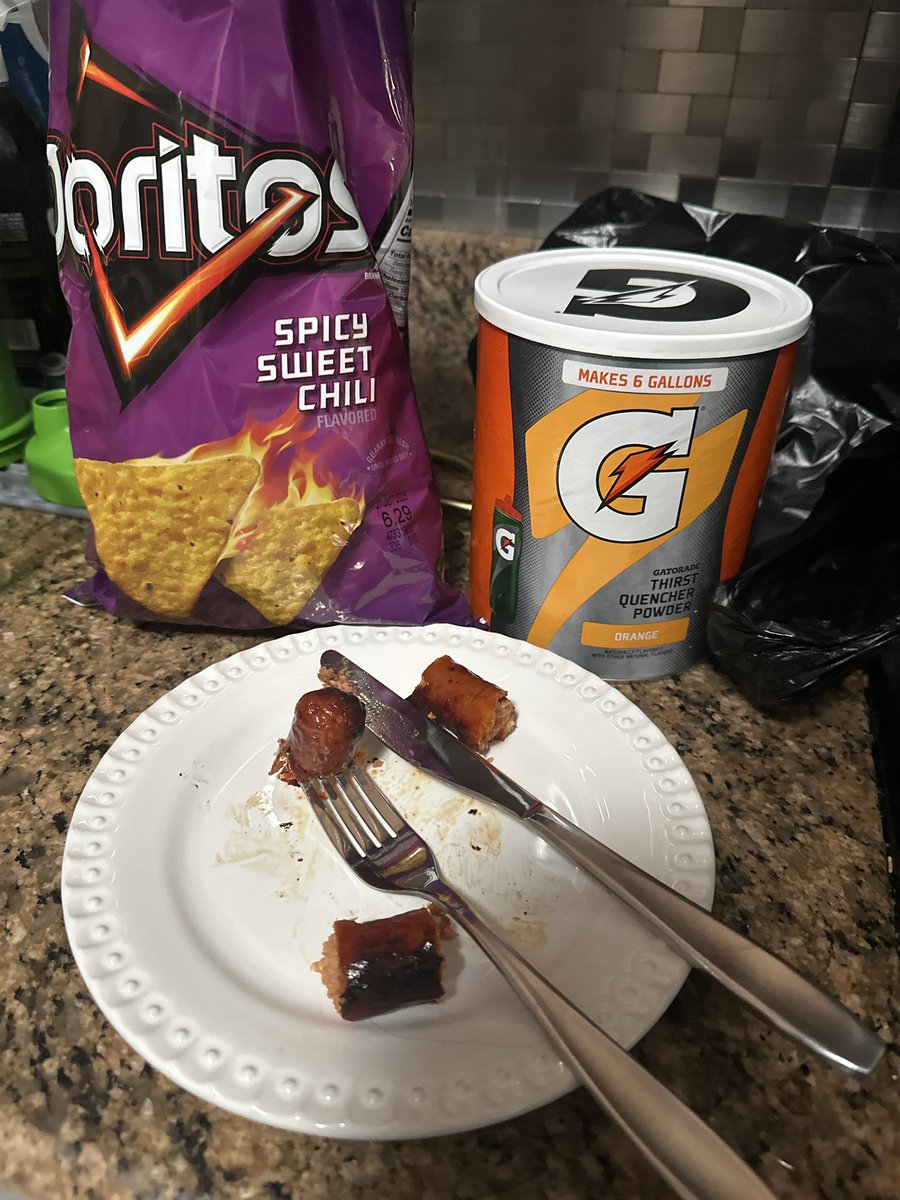 смех tweet media