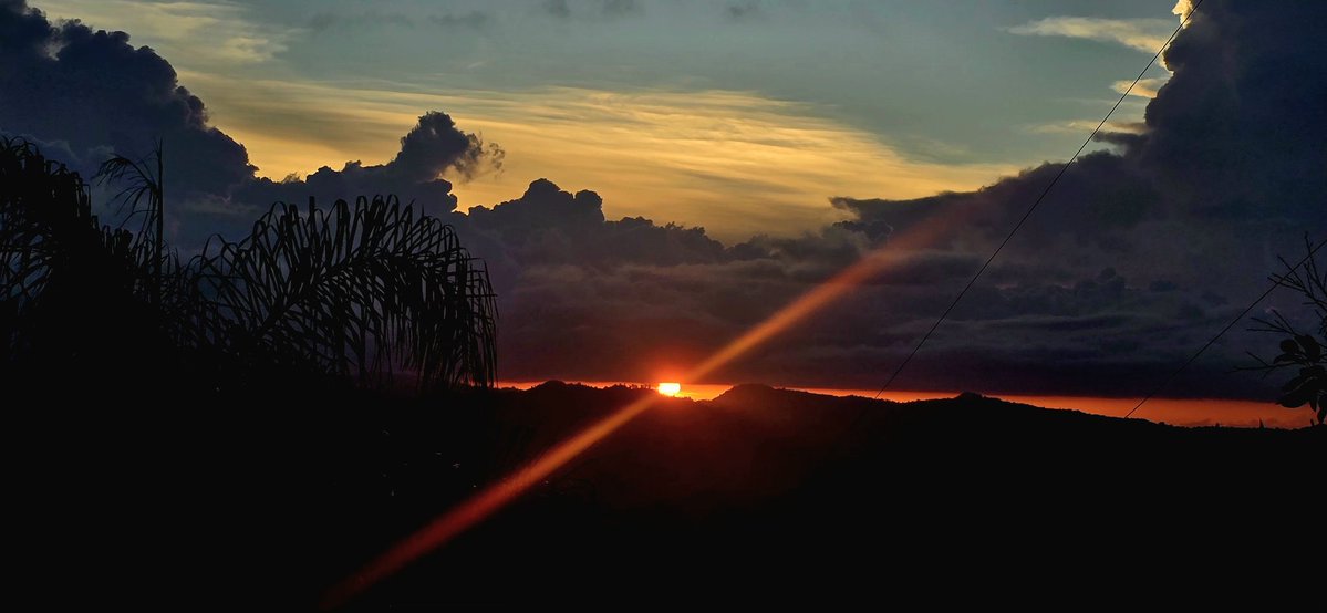 Norma Ortiz Rodriguez (@normaortizrodr4) on Twitter photo Hermoso atardecer desde Cidra. Bendecida noche. 🙏🏻💖 <a href="/DeborahTiempo/">Deborah Martorell</a> <a href="/adamonzon/">Ada Monzón</a> <a href="/SLopezTiempo/">Suheily López Belén</a> <a href="/EliRobainaTV/">Elizabeth Robaina</a> <a href="/Carlostoletv/">Carlos Tolentino</a> <a href="/carlosomartv/">Carlos Omar</a> <a href="/rcortestv2/">Roberto Cortes T2</a> <a href="/CycloforumsPR/">CycloforumsPR</a> <a href="/KevinDelbrey/">Kevin Delbrey</a> <a href="/hectorroldantv/">Hector Roldan</a> <a href="/SusanSoltero/">Susan Soltero</a> <a href="/TWAPuertoRico/">The Weather Alert P.R.</a> <a href="/Zona_del_tiempo/">Zona_del_tiempo_pr</a> <a href="/JoeMartinezTV/">Joeseph Martínez T44</a> Hermoso atardecer desde Cidra. Bendecida noche. 🙏🏻💖 <a href="/DeborahTiempo/">Deborah Martorell</a> <a href="/adamonzon/">Ada Monzón</a> <a href="/SLopezTiempo/">Suheily López Belén</a> <a href="/EliRobainaTV/">Elizabeth Robaina</a> <a href="/Carlostoletv/">Carlos Tolentino</a> <a href="/carlosomartv/">Carlos Omar</a> <a href="/rcortestv2/">Roberto Cortes T2</a> <a href="/CycloforumsPR/">CycloforumsPR</a> <a href="/KevinDelbrey/">Kevin Delbrey</a> <a href="/hectorroldantv/">Hector Roldan</a> <a href="/SusanSoltero/">Susan Soltero</a> <a href="/TWAPuertoRico/">The Weather Alert P.R.</a> <a href="/Zona_del_tiempo/">Zona_del_tiempo_pr</a> <a href="/JoeMartinezTV/">Joeseph Martínez T44</a>