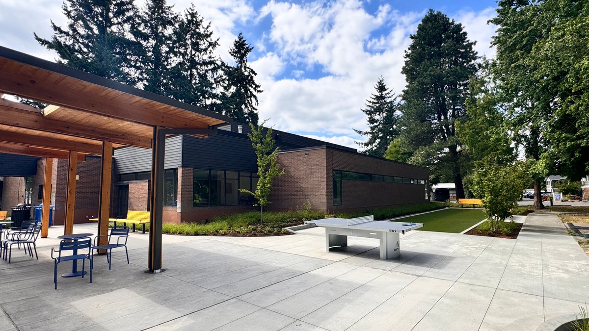cityofissaquah's tweet photo. We are thrilled to announce the redesigned Senior Center Plaza is open for the community to enjoy!

🏓 Outdoor ping pong table
🏐 Bocce ball court
🪑 Covered seating area
🌿 Lush plantings and garden beds

Stop by and enjoy! https://t.co/prhMuJOaJO