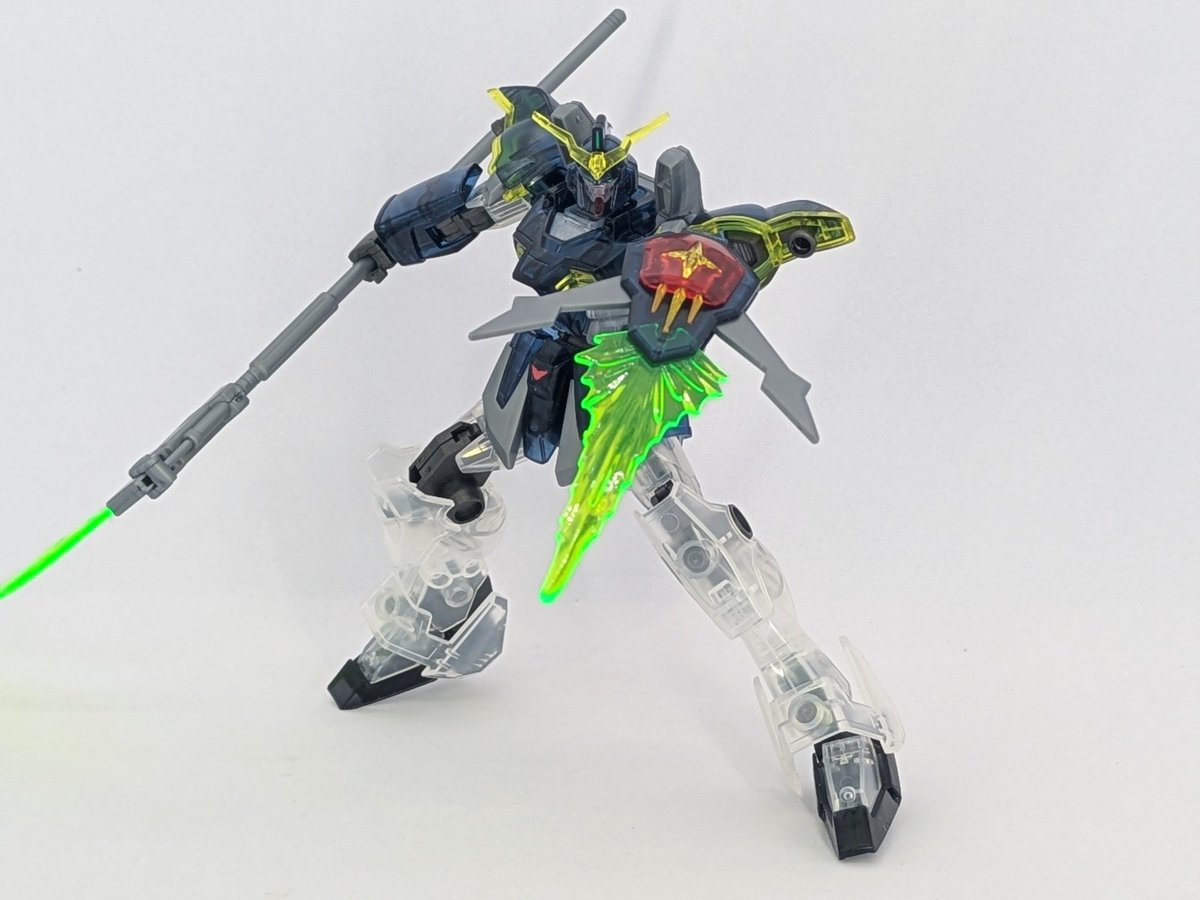 tomopo04's tweet image. HGデスサイズ クリアカラー
完成してました!
クリアカラーも気軽に組めて良いですね〜🥳
水の中で熱エネルギーの武器が使えるだとっ!😆
#ガンプラ好きと繋がりたい