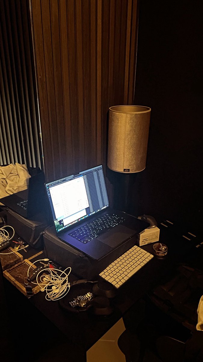 TheDigitalHitman tweet media