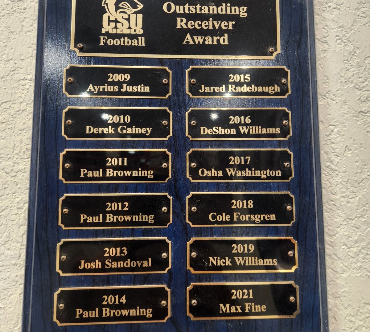 Ace Justin ๐ต๐ซโ๏ธ (@acejustin1) on Twitter photo Blessed to be the first ever recipient to get this award. Only had one shot to get it!Dope to see some of these guys on here are still playing or coaching!
<a href="/Maximillionn___/">Max Fine</a> <a href="/paulbrowning81/">Paul Browning</a> <a href="/CSUPueblo/">CSU Pueblo</a> <a href="/CSUPFootball/">CSU Pueblo Football</a> Blessed to be the first ever recipient to get this award. Only had one shot to get it!Dope to see some of these guys on here are still playing or coaching!
<a href="/Maximillionn___/">Max Fine</a> <a href="/paulbrowning81/">Paul Browning</a> <a href="/CSUPueblo/">CSU Pueblo</a> <a href="/CSUPFootball/">CSU Pueblo Football</a>
