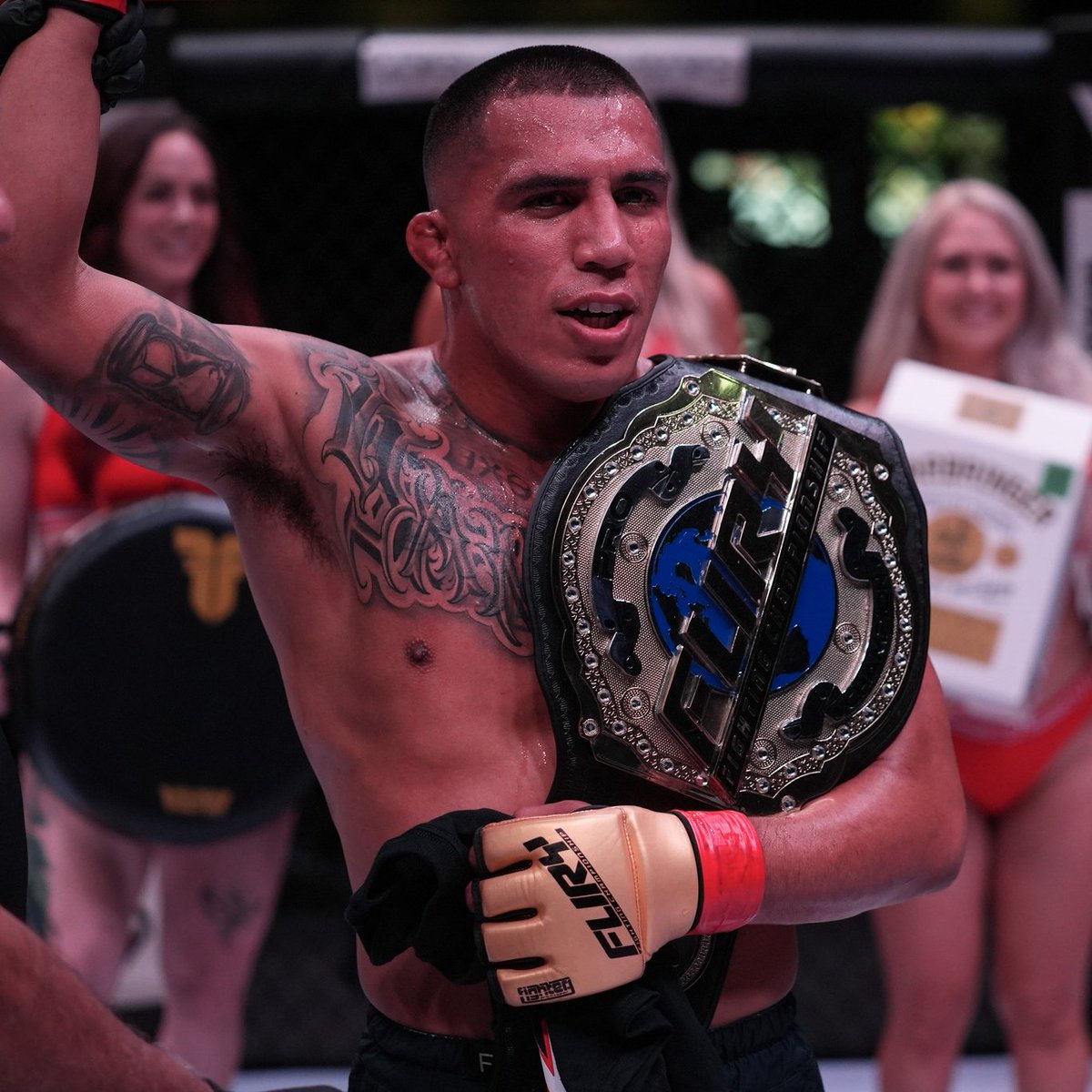 .<a href="/FuryFightingTX/">Fury FC</a> champ John Yannis (9-3) has signed with the UFC and will debut Saturday vs. Austin Bashi (13-1), per the fighters' mgmt <a href="/TeamIridiumISA/">IridiumSportsAgency</a> #UFCVegas108