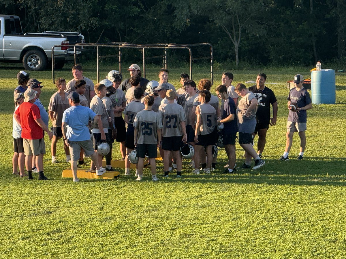 Day 1, No Pads, down. Can’t wait for pads on Saturday!!! #workwillpayoff
#BSHKnights