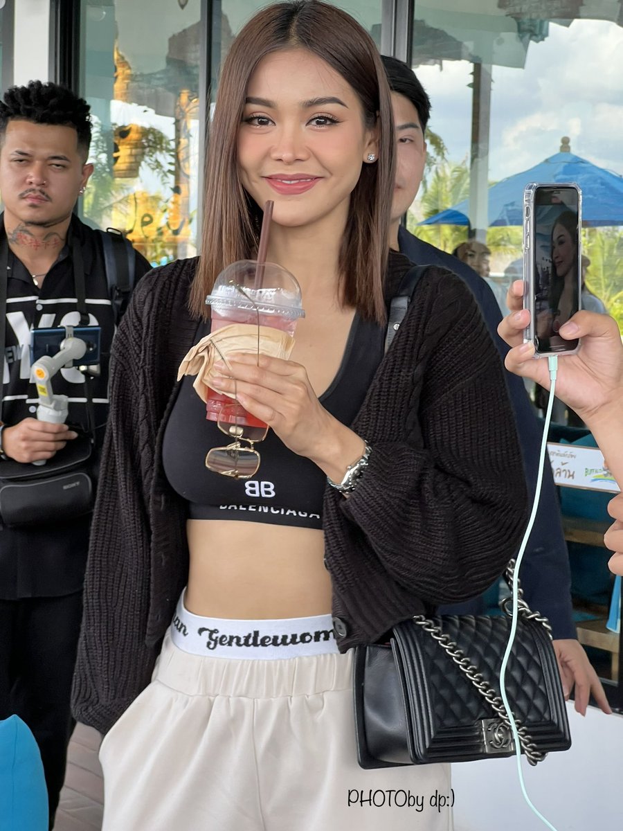 Mygirl_engfa's tweet image. ขอให้วันนี้หนูสดใส มีความสุขจนเข้านอนเลยนะ
รัก💙
#อิงฟ้ามหาชน #EngfaWaraha
#อิงฟ้าวราหะ @EWaraha