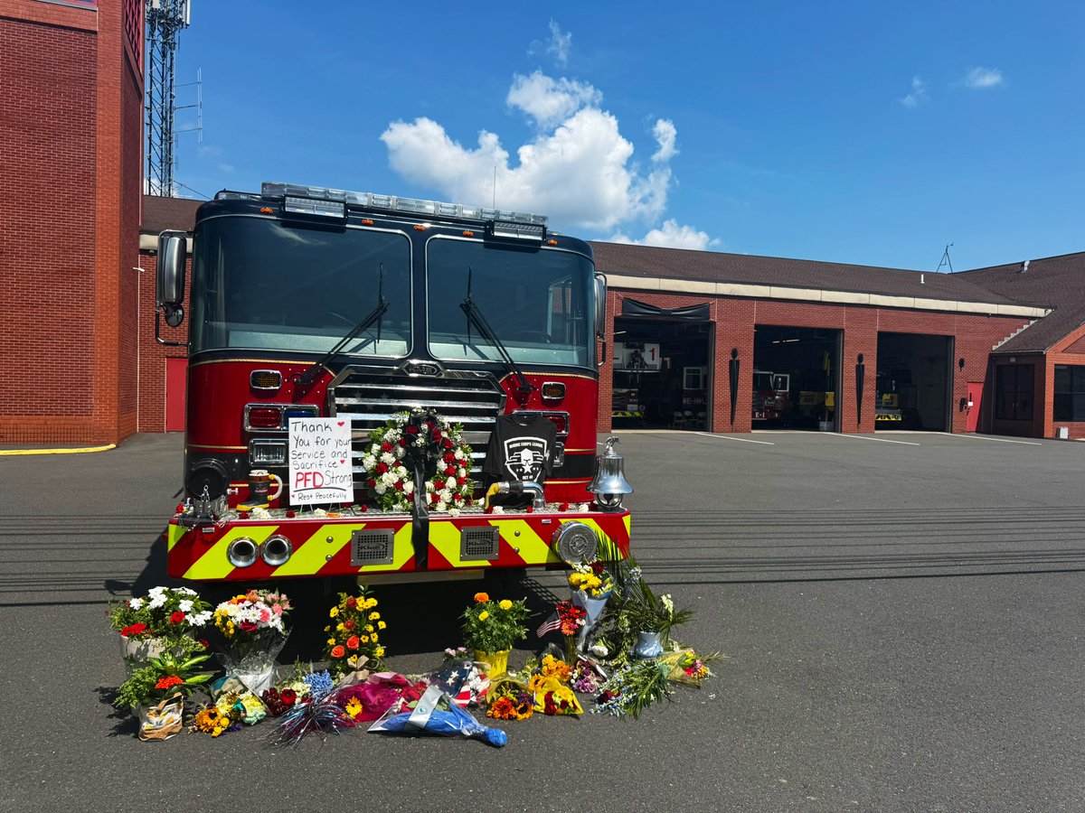 Amanda Pitts (@amanda_pitts12) on Twitter photo Plainville is mourning the loss of Ray Moreau, a 35-year veteran of the fire department.
The volunteer firefighter was at a house fire yesterday when state police say a piece of equipment fell on him. A procession will soon take Moreau’s body to a funeral home. <a href="/NBCConnecticut/">NBC Connecticut</a> Plainville is mourning the loss of Ray Moreau, a 35-year veteran of the fire department.
The volunteer firefighter was at a house fire yesterday when state police say a piece of equipment fell on him. A procession will soon take Moreau’s body to a funeral home. <a href="/NBCConnecticut/">NBC Connecticut</a>