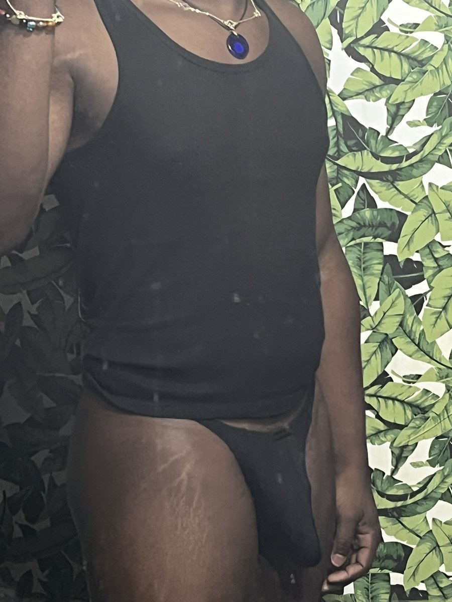 supafruityy's tweet photo. i think i like thongs https://t.co/ErvhkzpAzi
