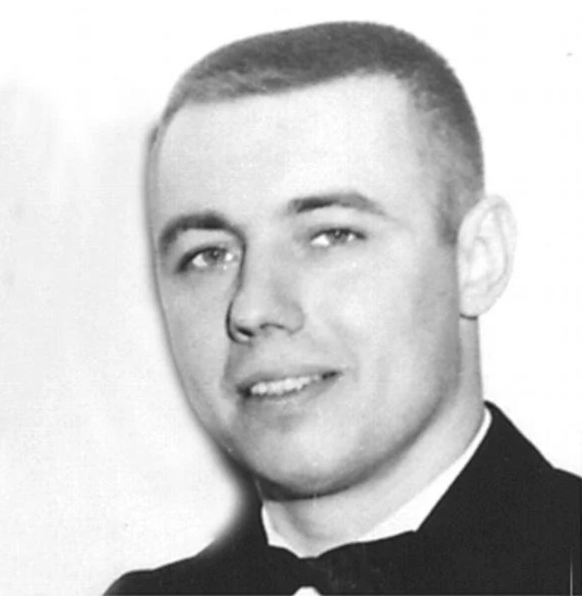 United States Army Captain Leo Bert Abramoski selflessly sacrificed his life in the service of our country on July 28, 1964 in South Vietnam. For his extraordinary heroism and bravery that day, Leo was awarded the Silver Star. He was 31 years old. American Hero.🇺🇸