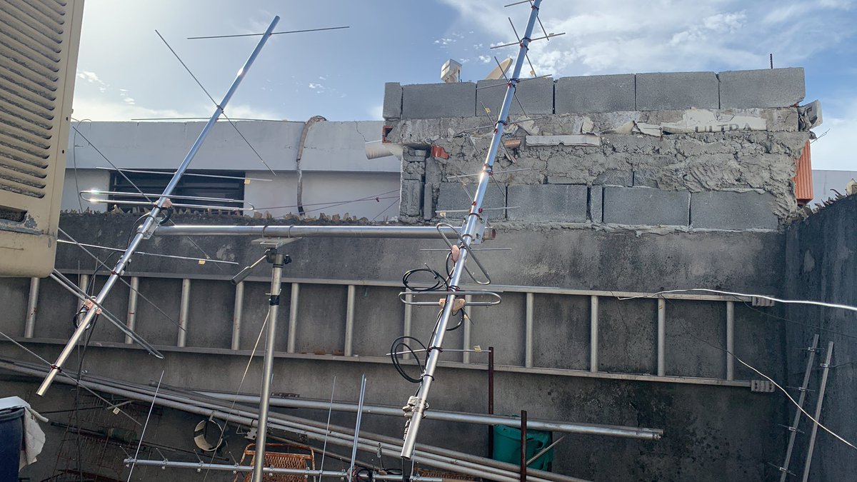 Thanks for the QSO to the stations from the RS-44 pass a while ago. I was testing a pair of homemade antennas to work as ROBERs. I'll let you know, of course. Regards, Fidel XE2AHN DL95