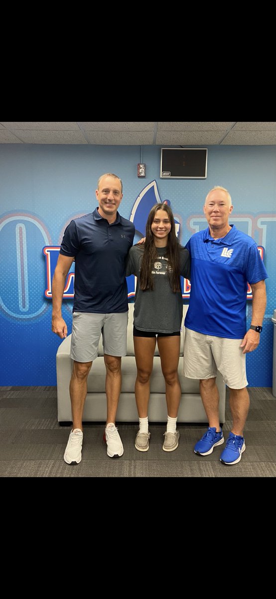 Courtny Bridgeforth (@courtnybridge4) on Twitter photo After a great visit and open gym, I am excited to say I will be continuing my academic and athletic career at Lincoln Land! Thank you to <a href="/GaryAlbert10/">Gary Albert</a> and <a href="/CoachChadJones/">Chad Jones</a> for believing in me! Go Loggers! <a href="/LLCC_LoggersWBB/">Lincoln Land Loggers WBB</a> <a href="/SFHS_GBB/">SFHSGBB</a> After a great visit and open gym, I am excited to say I will be continuing my academic and athletic career at Lincoln Land! Thank you to <a href="/GaryAlbert10/">Gary Albert</a> and <a href="/CoachChadJones/">Chad Jones</a> for believing in me! Go Loggers! <a href="/LLCC_LoggersWBB/">Lincoln Land Loggers WBB</a> <a href="/SFHS_GBB/">SFHSGBB</a>
