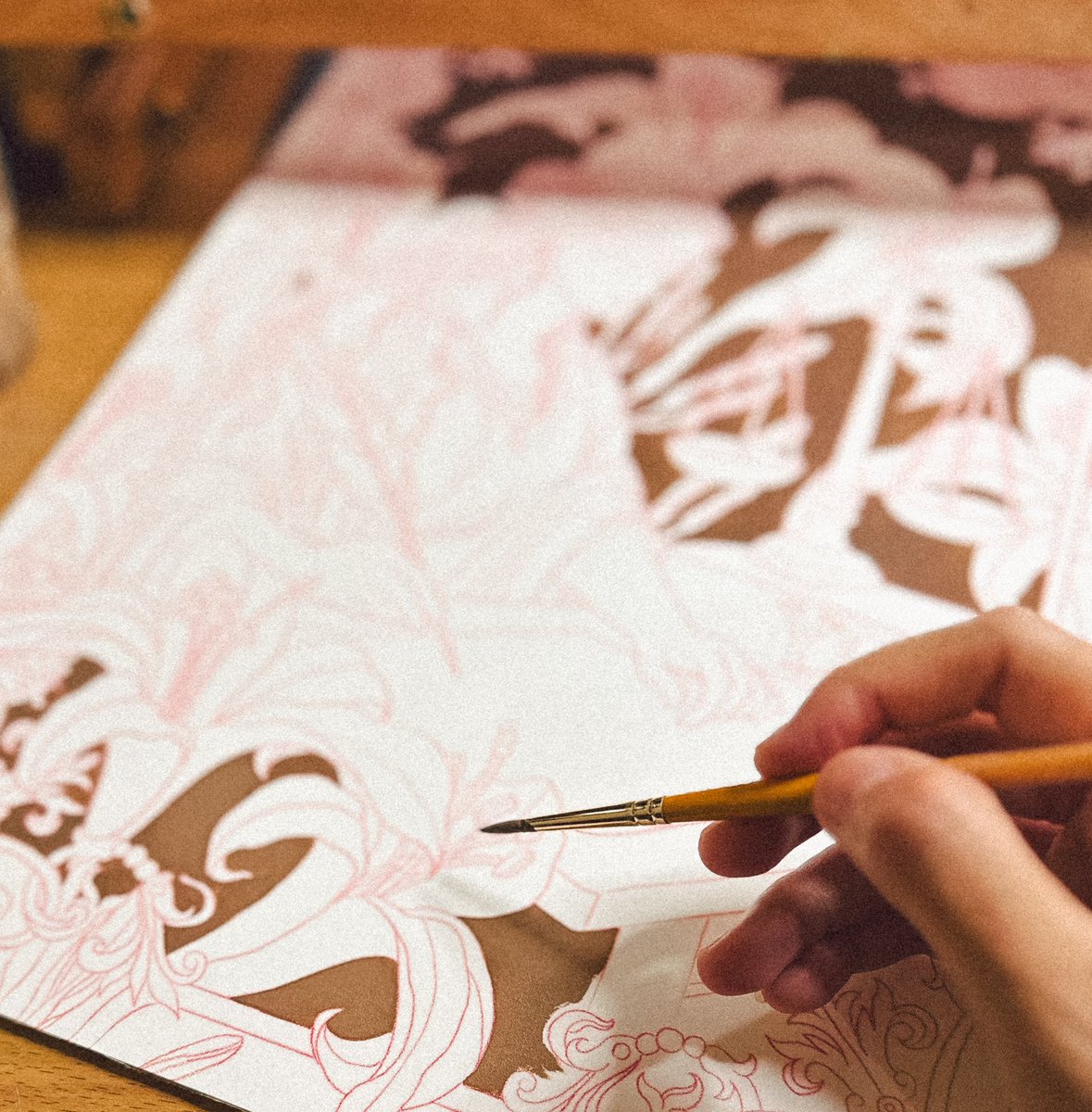 opus_cula's tweet image. Sneaking in my morning pages, soaking up some quiet time with my notebook while waiting for my daughter’s school to finish. Then it’s back to the paints—ssstt, I’m in the middle of a commissioned piece! ✨
Sending a warm GM from here! 🌞☕️