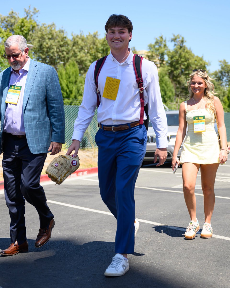It’s official 🤩

Welcome to the Green &amp; Gold, Jamie Arnold!