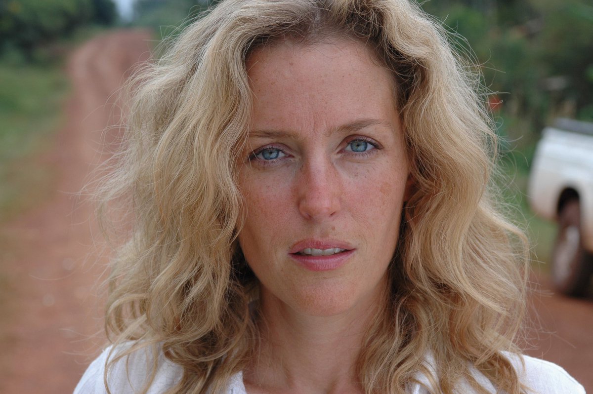 archivegilliana's tweet image. Gillian Anderson — The Last King of Scotland, 2006. 📸