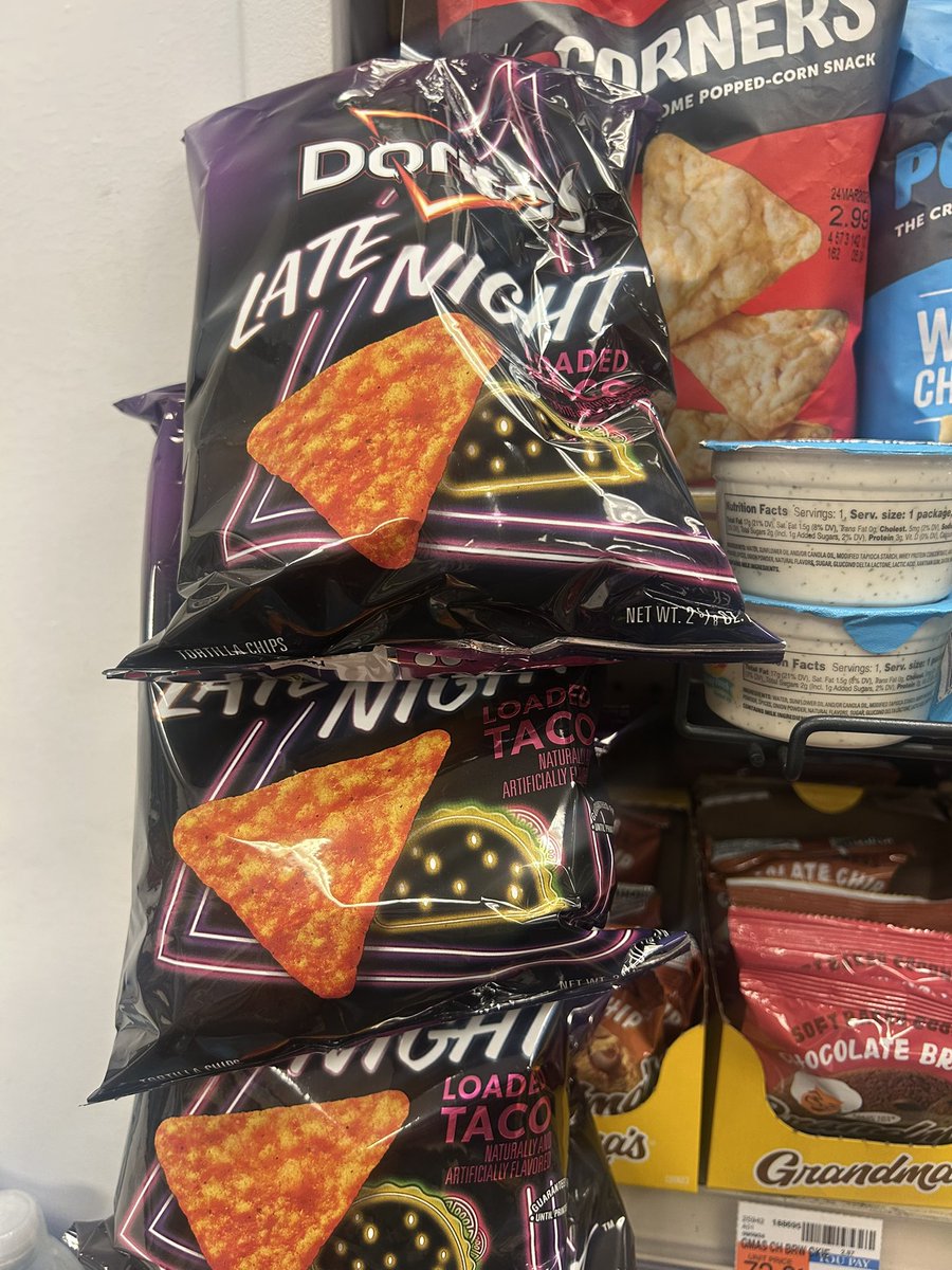 CapeFloy's tweet image. Who are you stalking now?
And, if it’s for work, I guess that’s ok. 
#musicalguest #deportFloy