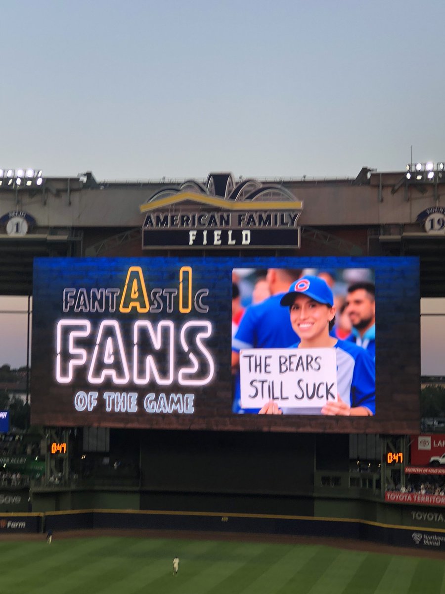 Brewers scoreboard spitting facts tonight haha