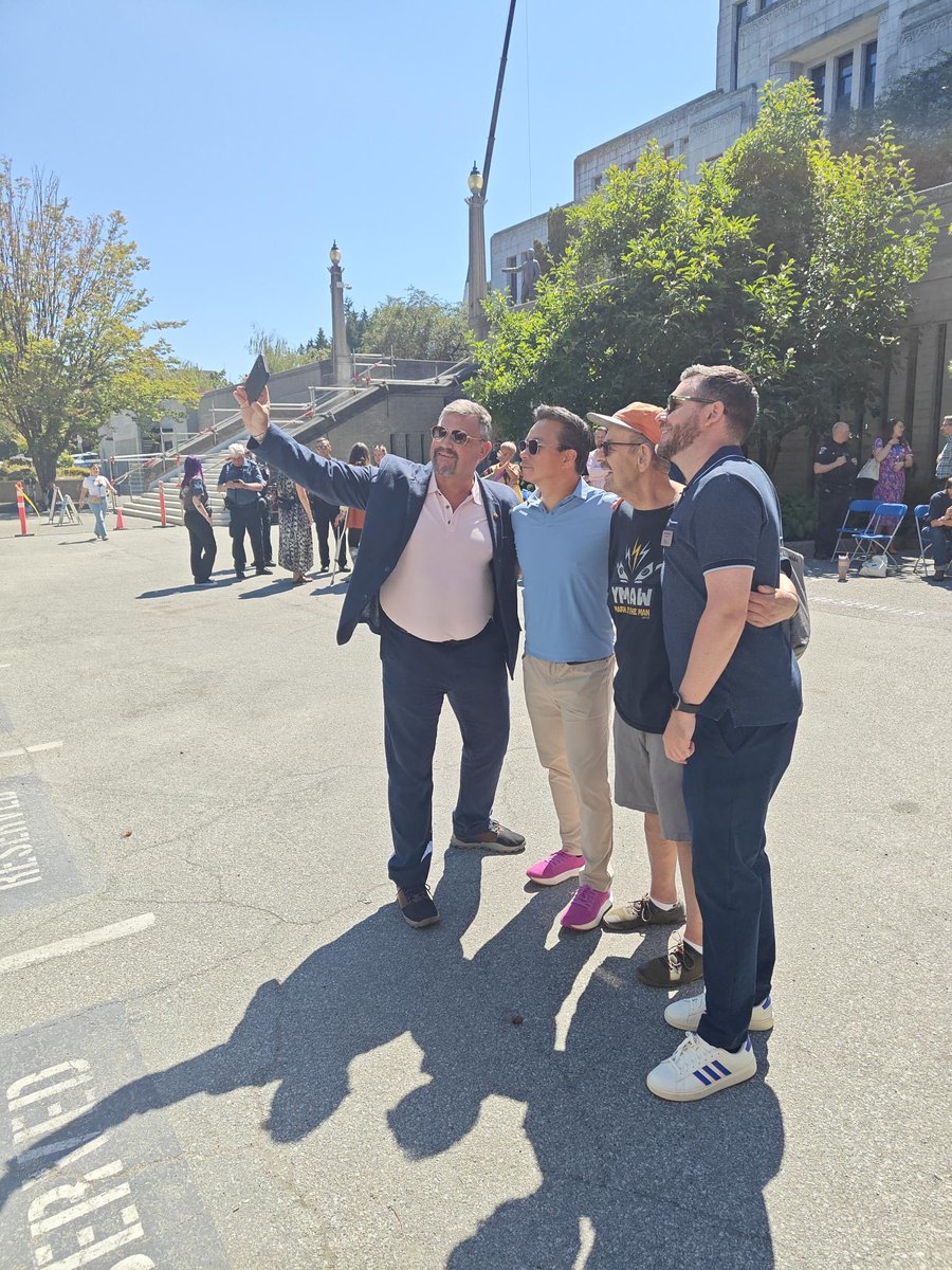 PeterMeiszner's tweet image. Today we kicked off Pride Week in Vancouver by raising the Progress Pride flag and the Trans flag at City Hall. I am proud to represent a city as inclusive, diverse and welcoming as our beautiful Vancouver.