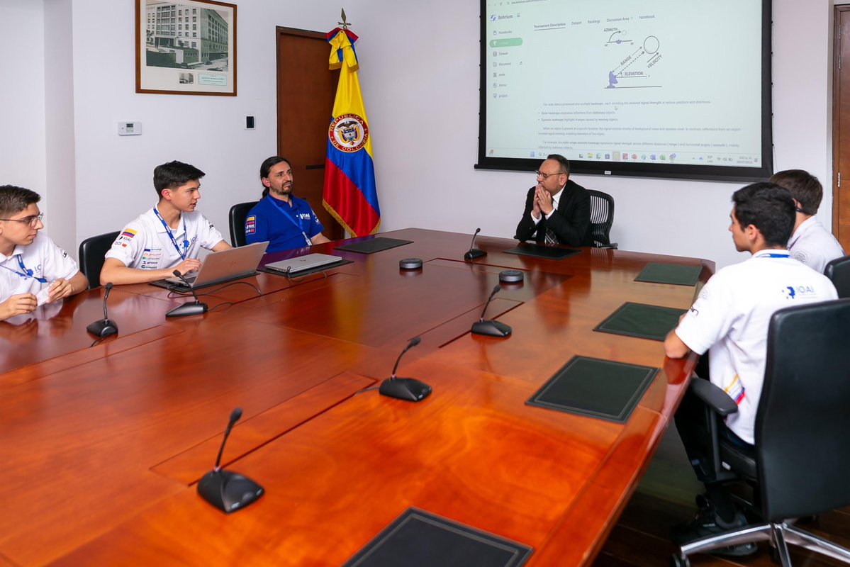Julián Molina Gómez (@julianrmolinag) on Twitter photo Martín Aldana, Juan David Onofre, Juan José Gómez y Pablo González: el país cree en ustedes.
Desde el <a href="/Ministerio_TIC/">Ministerio TIC</a> les deseamos todo el éxito.
La #IA no es solo el futuro, es el presente, y con su talento, Colombia avanza hacia una sociedad más conectada, justa e innovadora. Martín Aldana, Juan David Onofre, Juan José Gómez y Pablo González: el país cree en ustedes.
Desde el <a href="/Ministerio_TIC/">Ministerio TIC</a> les deseamos todo el éxito.
La #IA no es solo el futuro, es el presente, y con su talento, Colombia avanza hacia una sociedad más conectada, justa e innovadora.