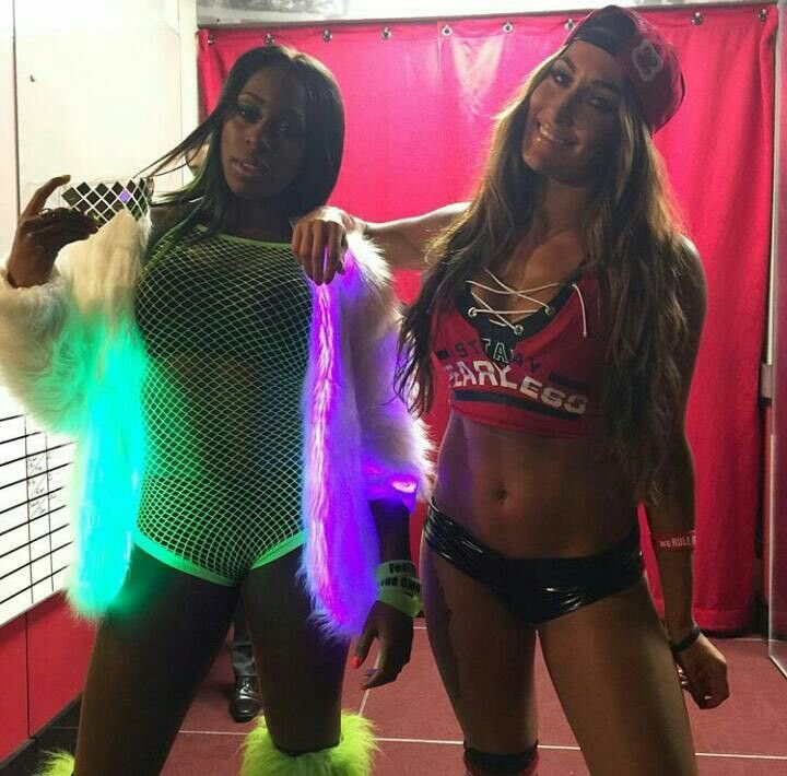 evesauIt's tweet image. can not wait to see these divas tonight omg