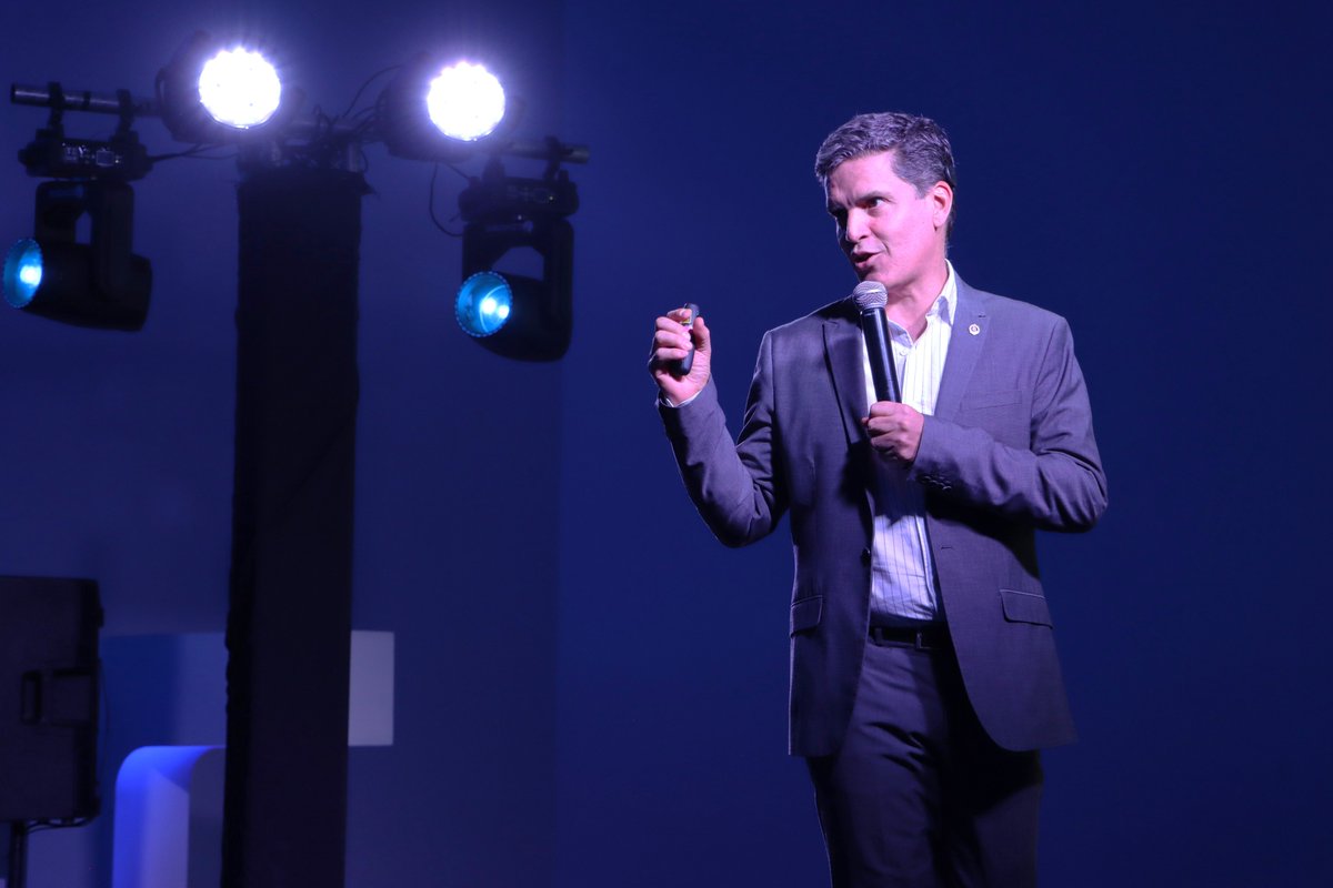 En el Tec Campus #Querétaro presentamos el programa #50Talentos, que une educación, talento joven y colaboración con empresas para transformar el futuro del estado.
 También se lanzó #TecVenues, espacios para eventos que ayudarán a fondear esta iniciativa.