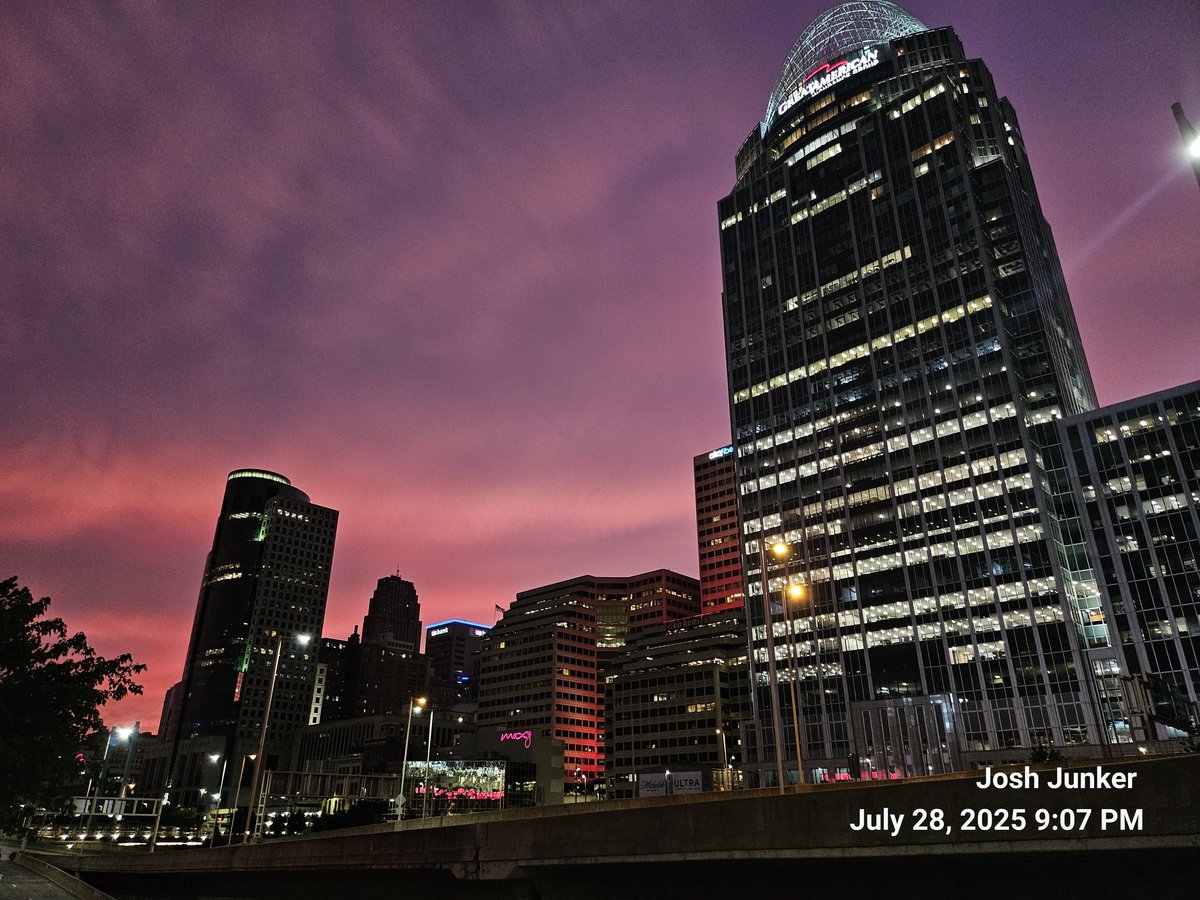 OH MY GOD THIS DOWNTOWN SUNSET 🌇