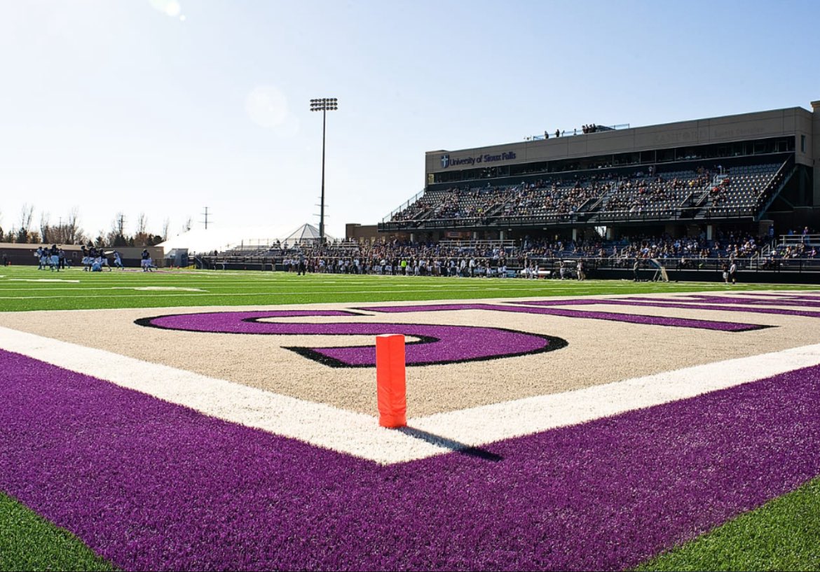 Harlan Kuehn (6’4 DE) tweet media