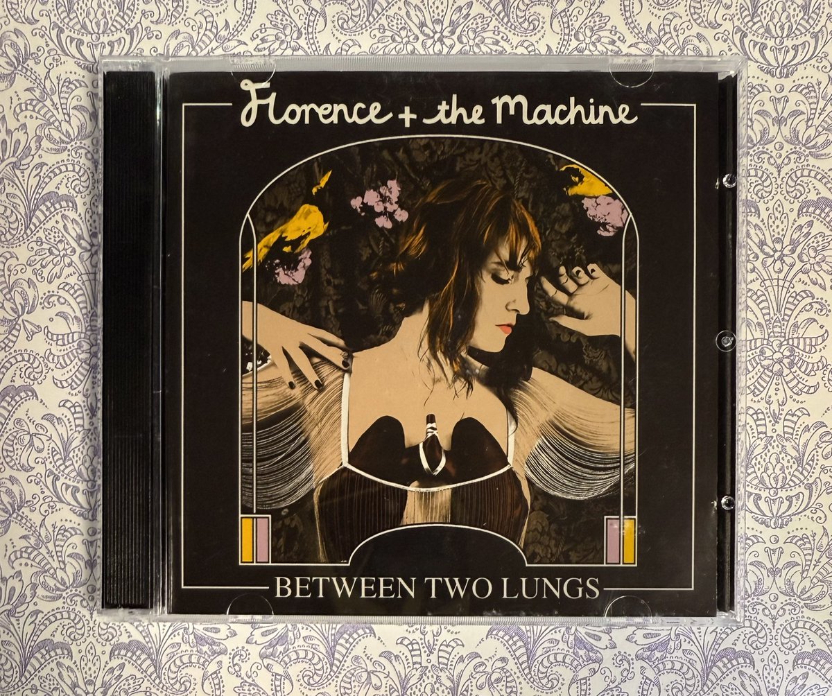 RebelByBirth966's tweet image. Florence And The Machine 

#NowPlaying️ 
#IndieRock