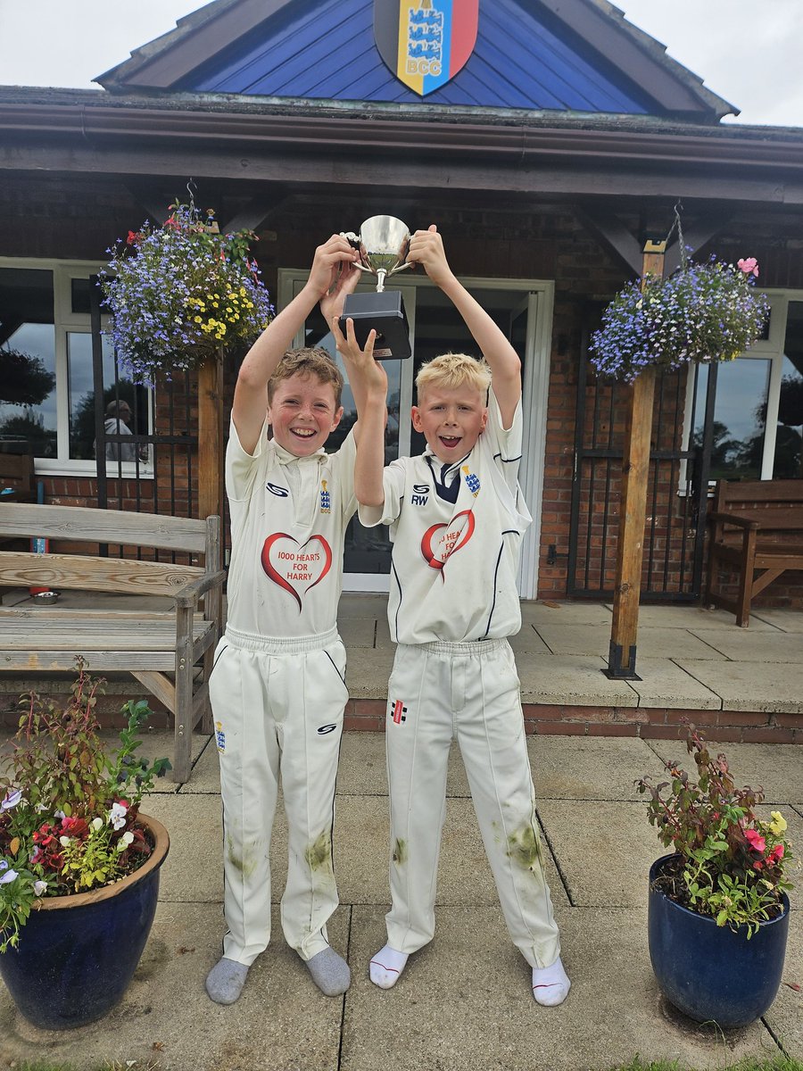 1990 and 2025. From me being part of the first u11 <a href="/CheshireCCL/">CheshireCountyCricketLge</a> winning team to Reggie being part of the latest! <a href="/CheshireCB/">Cheshire Cricket Board</a> <a href="/BramhallCC/">Bramhall Cricket Club</a> <a href="/alderleyedgecc/">Alderley Edge Cricket Club</a>
