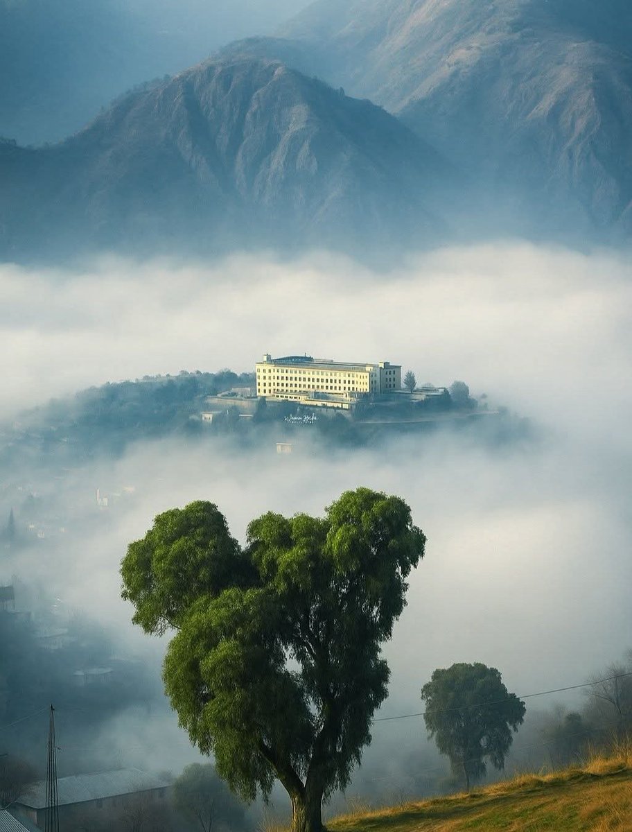 faheem8385's tweet image. View of PC Muzaffarabad from Pir Chinasi Road ... Happy Tuesday 💐🍫
#GoodMorning #GoodMorningX #GoodMorningTwitterWorld #GoodMorningEveryone #Pakistan #TwitterWorld #followers #Tuesday #TuesdayFeeling #Muzaffarabad #Kashmir #Hashoo #PCMuzaffarabad #قومی_زبان #اردو_زبان