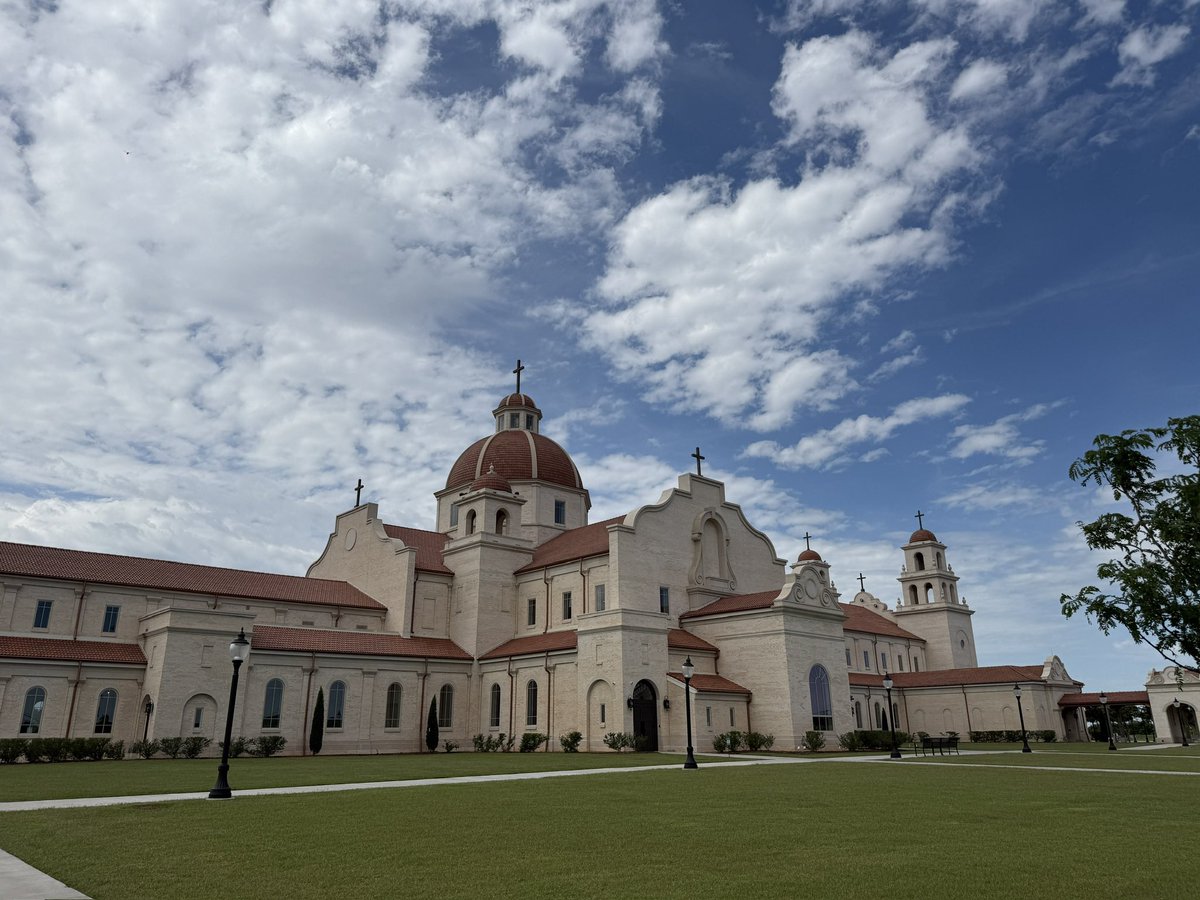 FrEdwardLooney's tweet image. As the day comes to a close, I wanted to make you aware that today is the memorial of Blessed Stanley Rother. I visited the beautiful shrine built to him in Oklahoma City just last month. It’s breathtaking. A powerful place of prayer. I’ve begun asking his intercession. If you do…