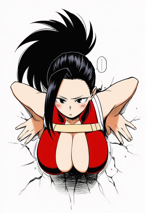 壁に挟まったヤオモモ 