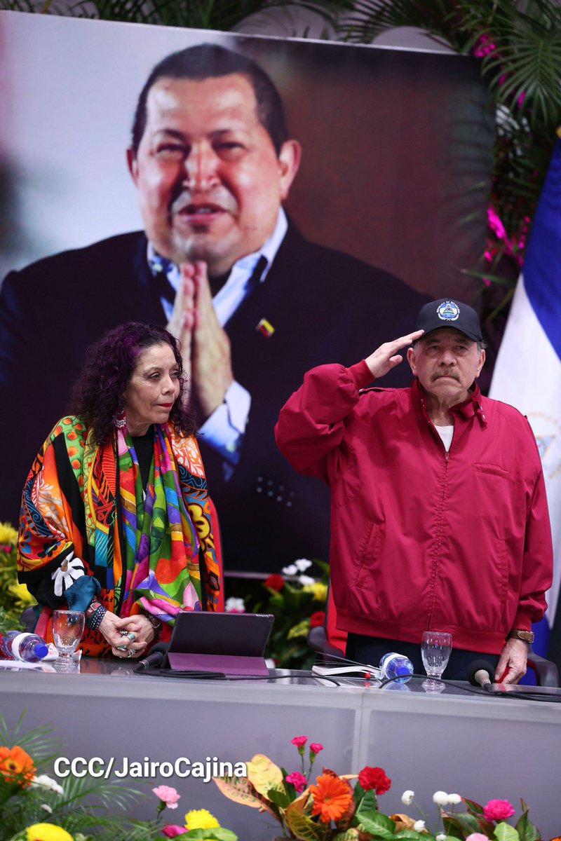PrensaPopulr's tweet photo. 🇻🇪🇳🇮 Los Copresidentes de Nicaragua, Comandante Daniel Ortega y Compañera Rosario Murillo, encabezaron el acto conmemorativo por el 71 aniversario del natalicio del Comandante Eterno Hugo Chávez Frías, reafirmando los lazos de hermandad y lucha compartida entre las dos naciones✊ https://t.co/N8qqf5bfEn