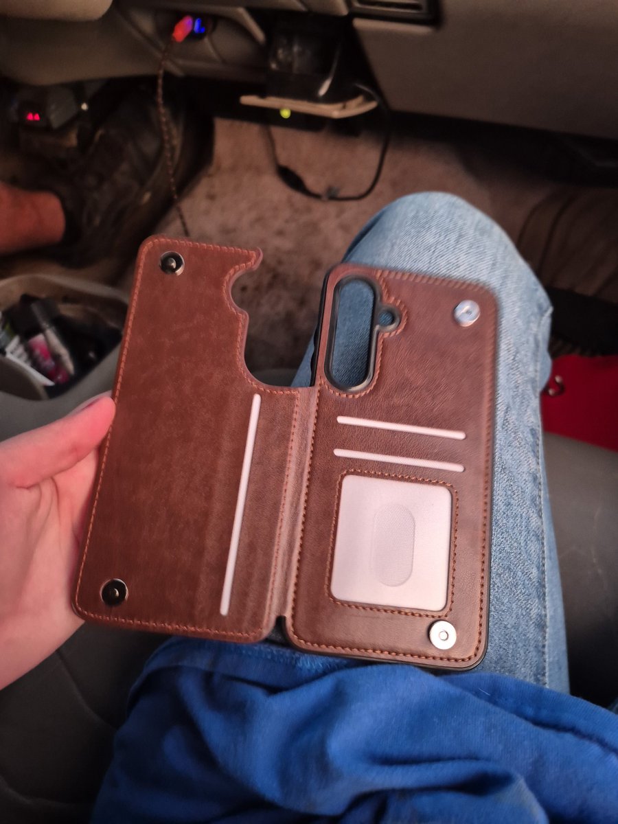 problemkatic's tweet image. got my new phone. ase