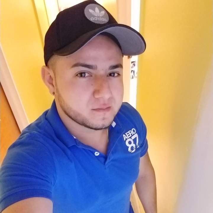 Isaac_Carrillo7's tweet photo. ┏┓  
┃┃╱╲   en 
┃╱╱╲╲  este
╱╱╭╮╲╲  team 
▔▏┗┛▕▔     todos 
╱▔▔▔▔▔▔▔▔▔▔╲ 
amamos, apoyamos y
RESPETAMOS a los demás 
╱╱┏┳┓╭╮┏┳┓ ╲╲ 
▔▏┗┻┛┃┃┗┻┛▕▔
#EmanuelGainFollowers 📍🌟 https://t.co/VmjcQcGaNz