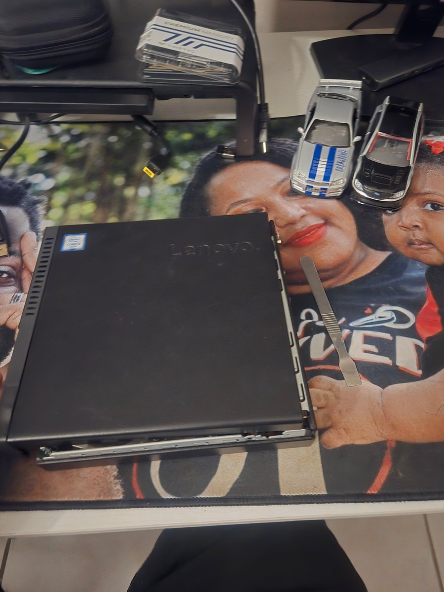 techdadteddy's tweet image. upgrading my FB marketplace desktop that is now named &quot;the little engine that could&quot; 8gb --&amp;gt; 32GB #thinkcentre #ramupgrade #memorymondays